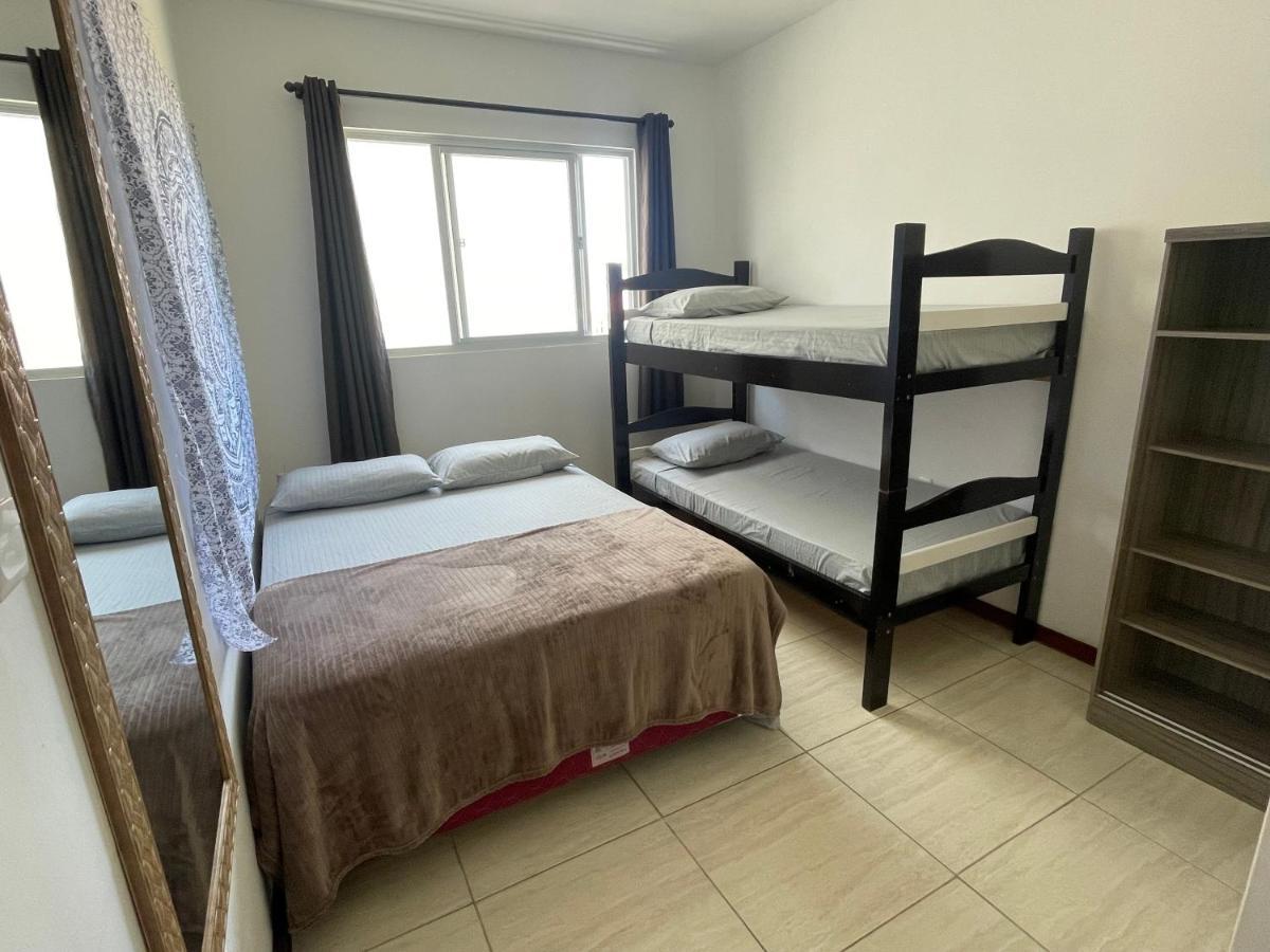 Apartamento na Praia de Palmas Governador Celso Ramos Exterior foto
